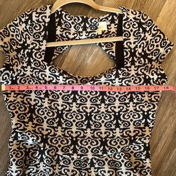 Anthropologie Deletta black grey swirl print mini dress stretchy cap sleeves M - Picture 12 of 12